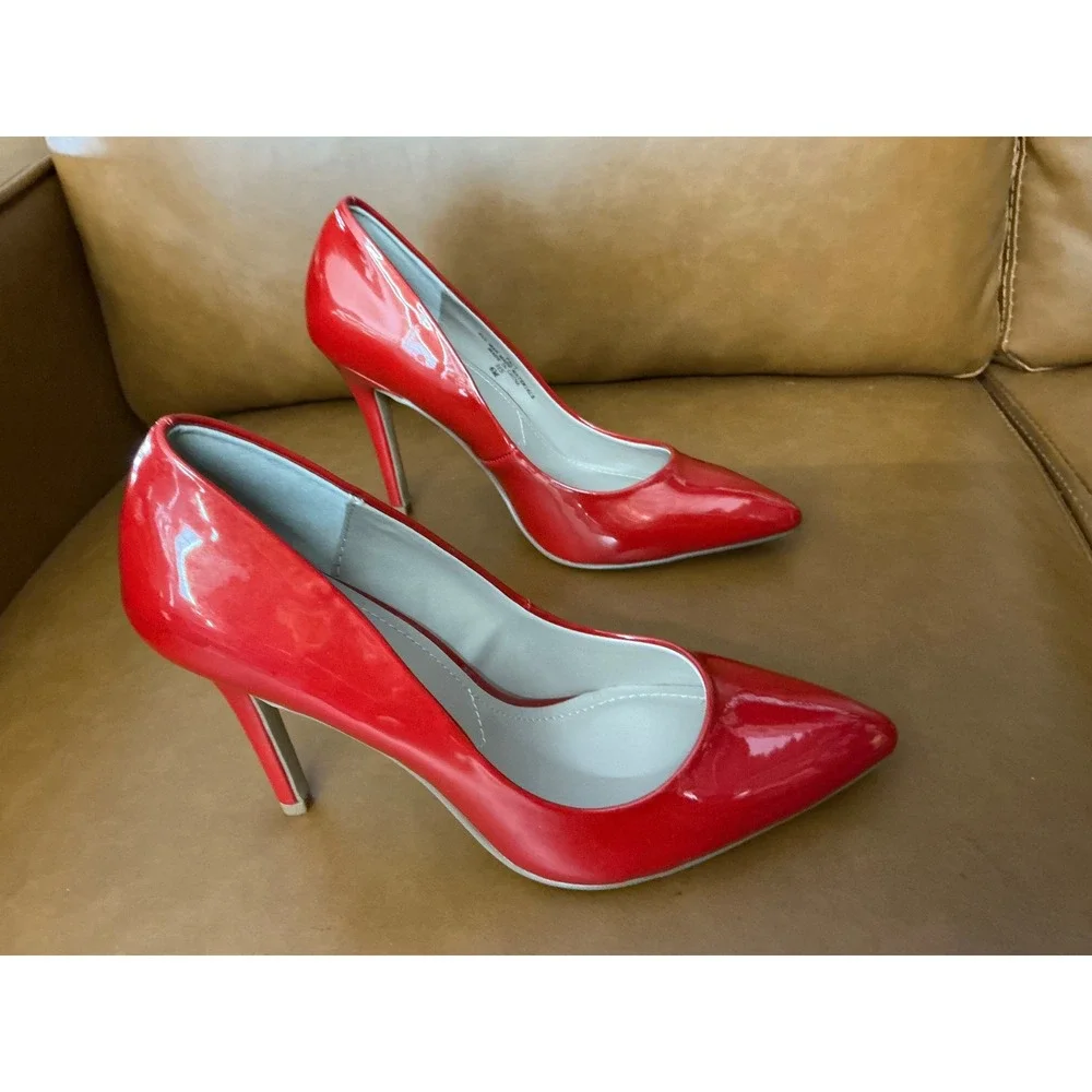 Charles by Charles David Pact Pump Womens 6M Red Patent Stiletto Heel